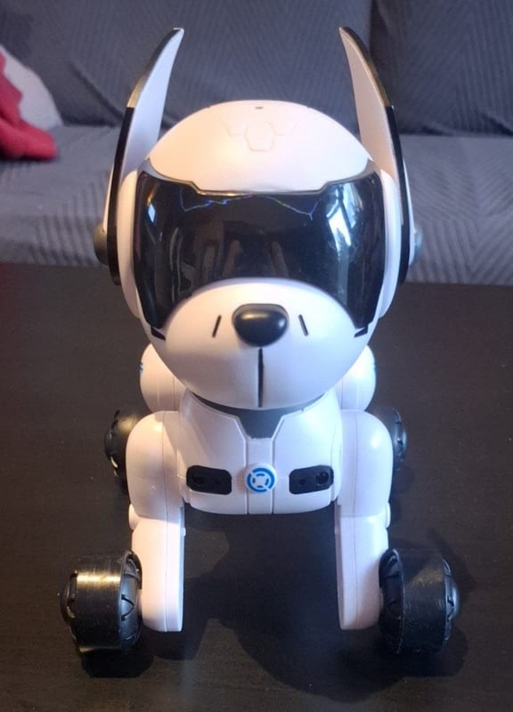 Ferngesteuerter Roboter-Hund mit Fernbedienung – Bild 3 von 7