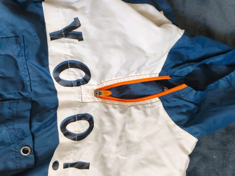Kinderjacke Blau-Weiß mit Reißverschluss – Windbreaker – Größe 110 – Bild 3 von 4