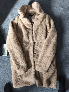 Damen Teddymantel Gr. M – Okker