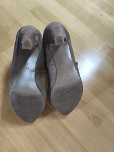 Damen Ankle Boots in Taupe mit Absatz – Wildleder-Optik – Größe 37 – Bild 5 von 6