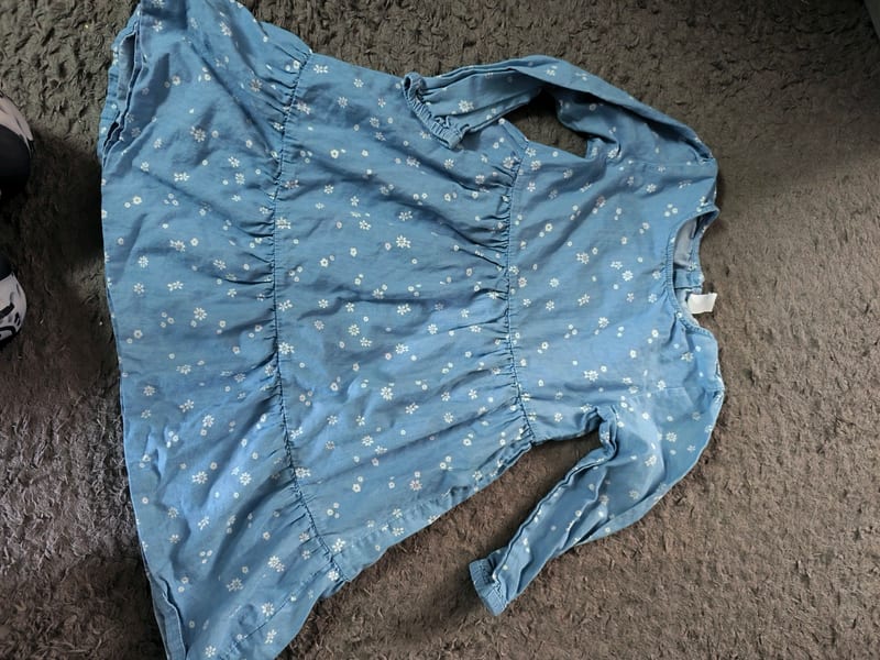 Mädchen Langarm-Kleid mit Blumenmuster, blau – Größe 128