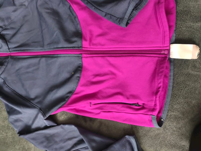 Mädchen Sportjacke mit Reißverschluss in Marine und Pink – Größe 128 – Blau/Rosa – Bild 2 von 5
