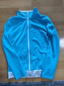 Jungen Sportjacke Reißverschluss türkis-weiß – Größe 134