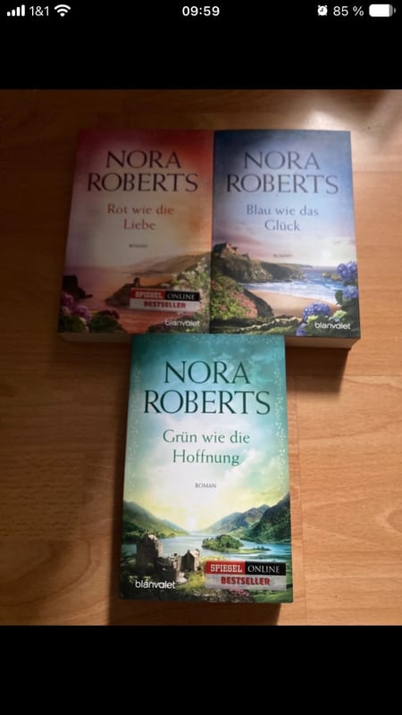 Nora Roberts Farbenteihe, Buch