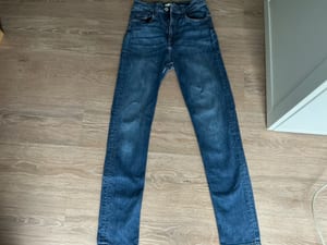 Damen Röhrenjeans H&M – Größe 36 – Blau
