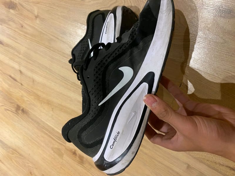 Nike Journey Herren Gröse 43 Schwarz/Weiß – Bild 2 von 4