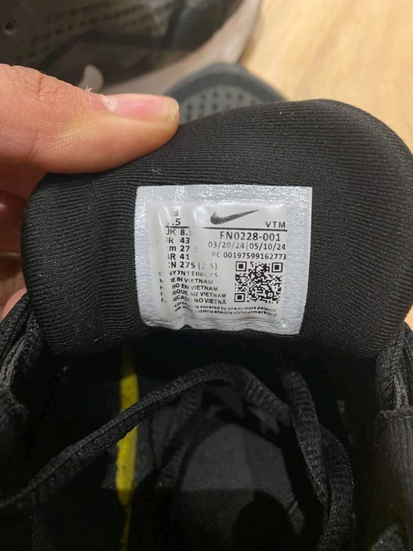 Nike Journey Herren Gröse 43 Schwarz/Weiß – Bild 4 von 4