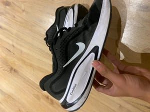 Nike Journey Herren Gröse 43 Schwarz/Weiß – Bild 2 von 4