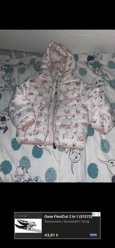 Gesteppte Kinderjacke mit Kapuze und Blumenmuster – Größe 98 – Weiß
