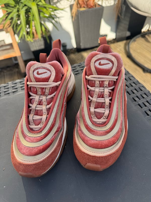 Nike Damen Sneaker samt Air Max 97 Ultra 17 LX – Dusty Peach Gr. 37 37,5 – Gold – Bild 4 von 7