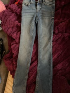 Mädchen Jeans – helle Waschung, Skinny-Schnitt – Größe 128 – Blau – Bild 3 von 3