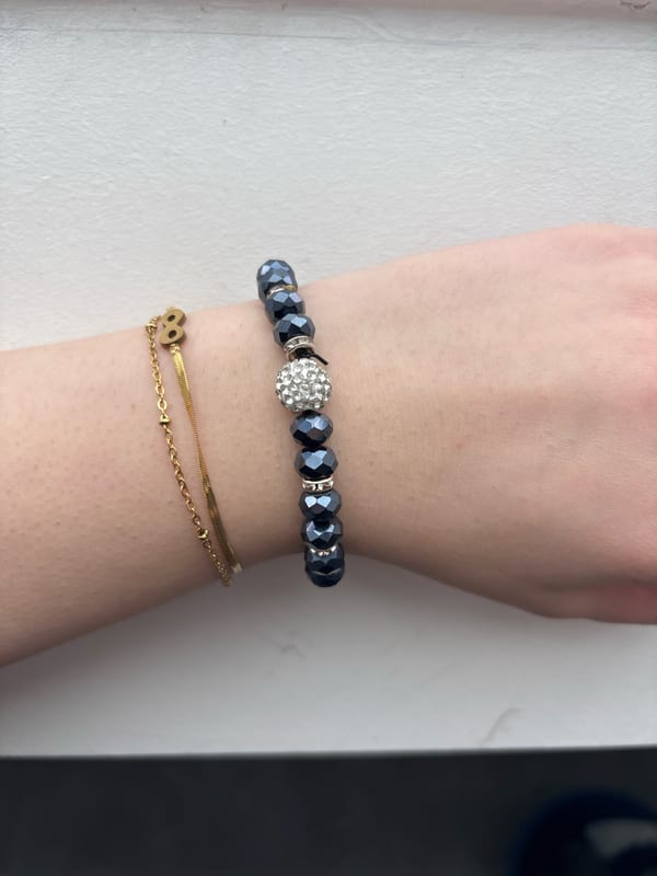 Damen Armband mit dunkelblauen Glasperlen und Strasskugel
