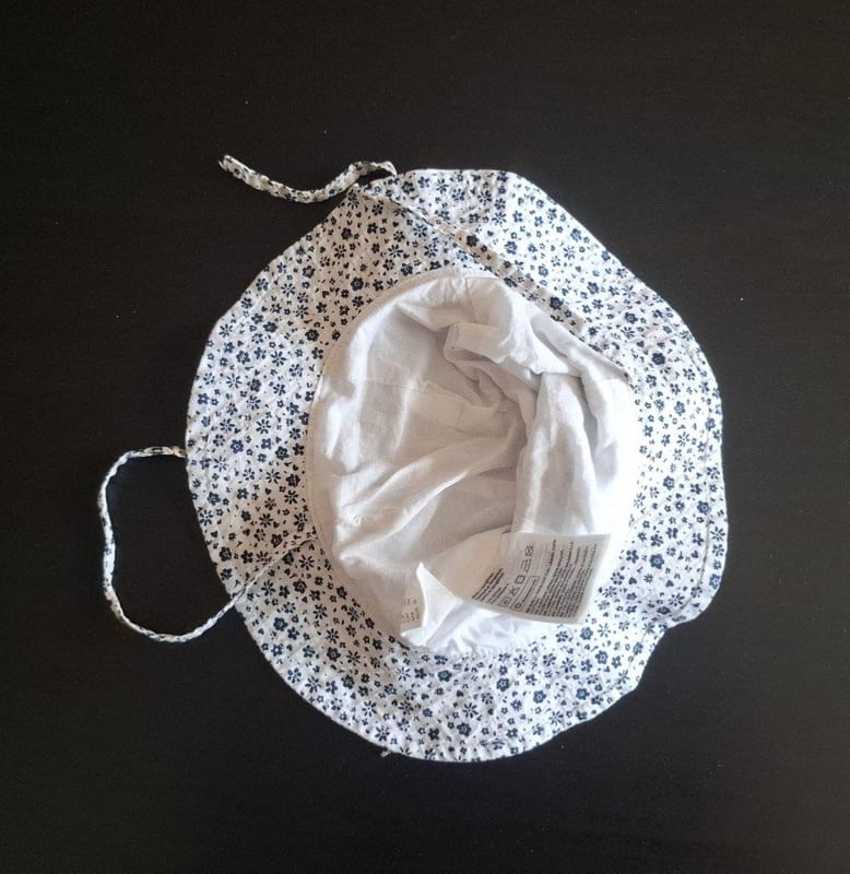 Süßer Baby-Sonnenhut Gr. 74 – Schwarz/Weiß – Bild 2 von 2