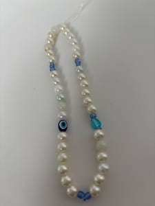Damen Perlen Handykette mit blauen Glasperlen und Auge-Perle – Weiß – Bild 2 von 2