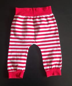 Bequeme Baby-Pumphose / Schlupfhose Gr. 74/80 – Rot/Weiß