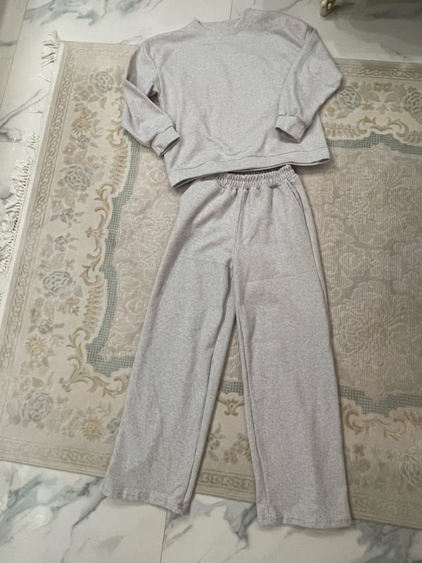 Damen Selanik-Strickset mit Rundhalsausschnitt, Oberteil und Hose Gr.M – Grau – Bild 2 von 9
