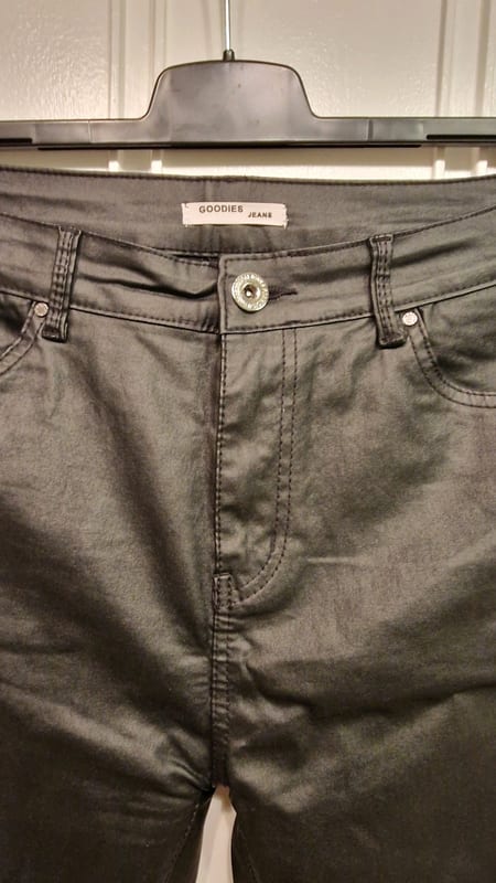 Damen Beschichtete Hose in Schwarz – Skinny-Schnitt – Größe XXL – Bild 2 von 5