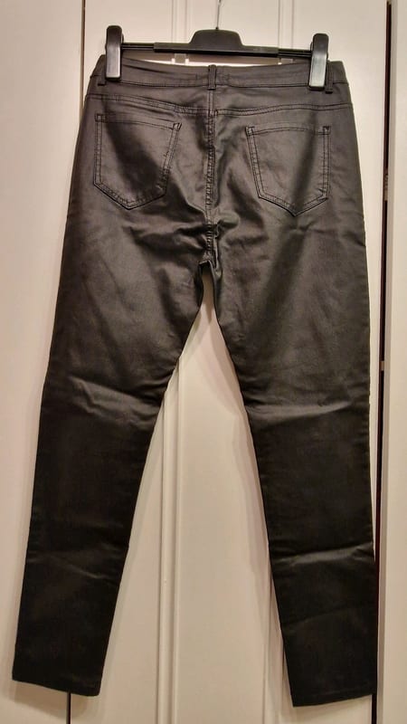 Damen Beschichtete Hose in Schwarz – Skinny-Schnitt – Größe XXL – Bild 4 von 5