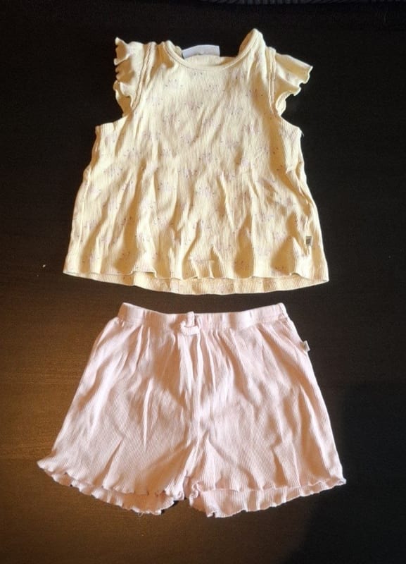 Baby Sommer-Set aus Rippshirt & Shorts Gr. 80 – Gelb/Rosa