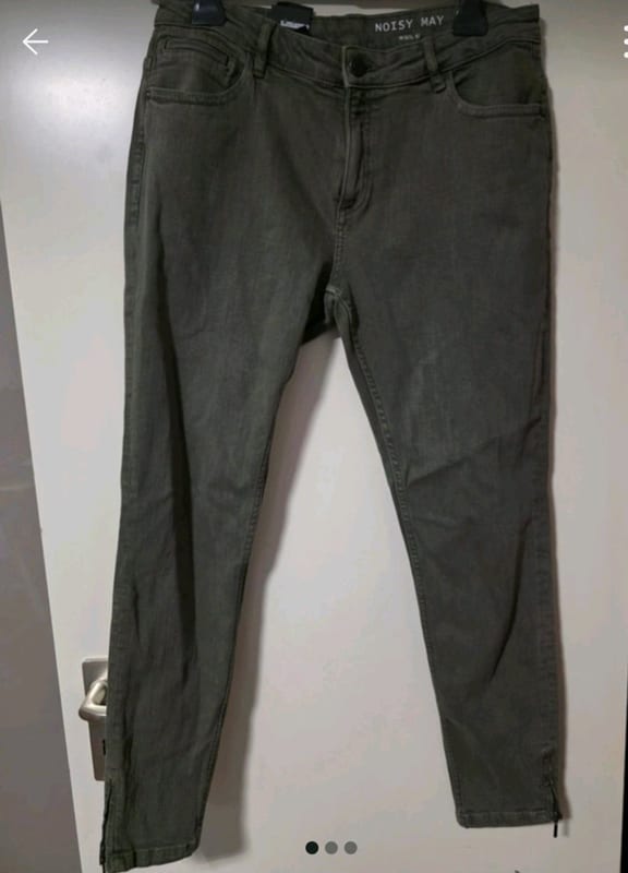 Damen 3 Hosen im Paket 38/40 – Größe L – Grün/Beige/Schwarz – Bild 2 von 9