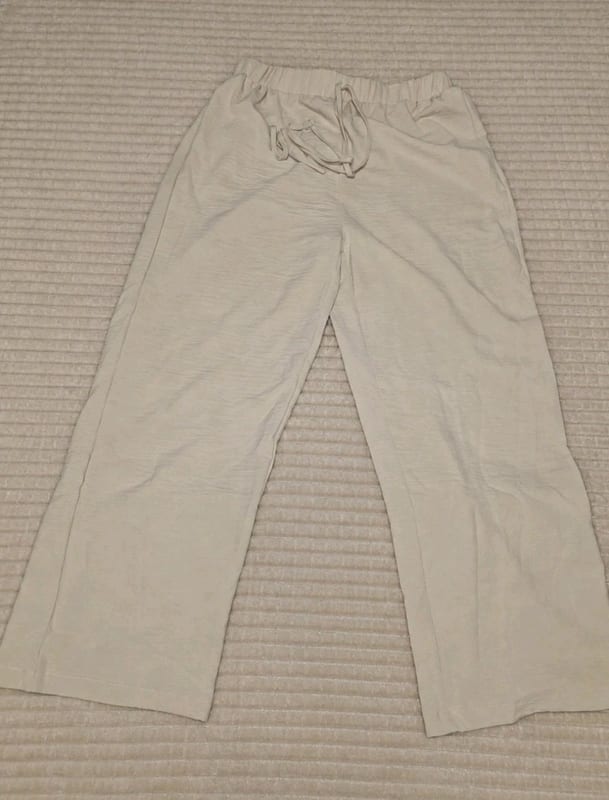 Damen 3 Hosen im Paket 38/40 – Größe L – Grün/Beige/Schwarz – Bild 5 von 9