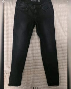 Damen 3 Hosen im Paket 38/40 – Größe L – Grün/Beige/Schwarz – Bild 7 von 9