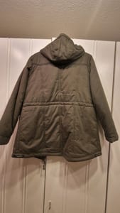 Damen Parka mit Kapuze, Khaki, Taschen und Reißverschluss – Größe 42 – Grün – Bild 5 von 6