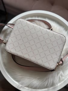 L.credi Damen Handtasche Umhängetasche Rosa Crossbody Bag rosa weiß – Bild 7 von 8