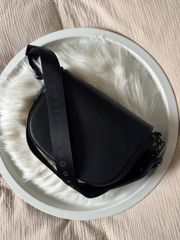 Bugatti Damen Tasche Crossbag Halfmoon Handtashe schwarz – Bild 2 von 10