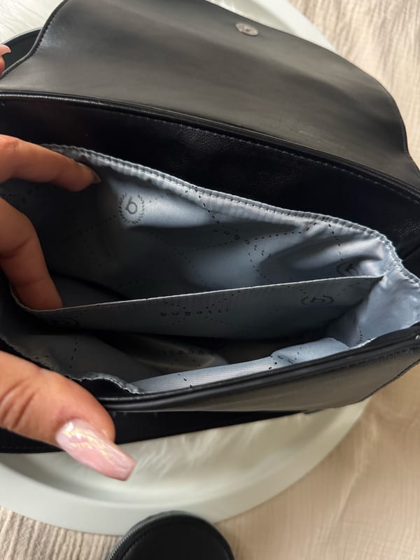 Bugatti Damen Tasche Crossbag Halfmoon Handtashe schwarz – Bild 9 von 10