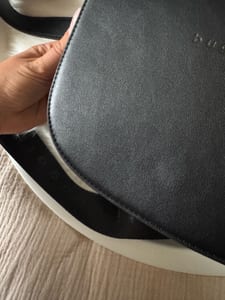 Bugatti Damen Tasche Crossbag Halfmoon Handtashe schwarz – Bild 5 von 10
