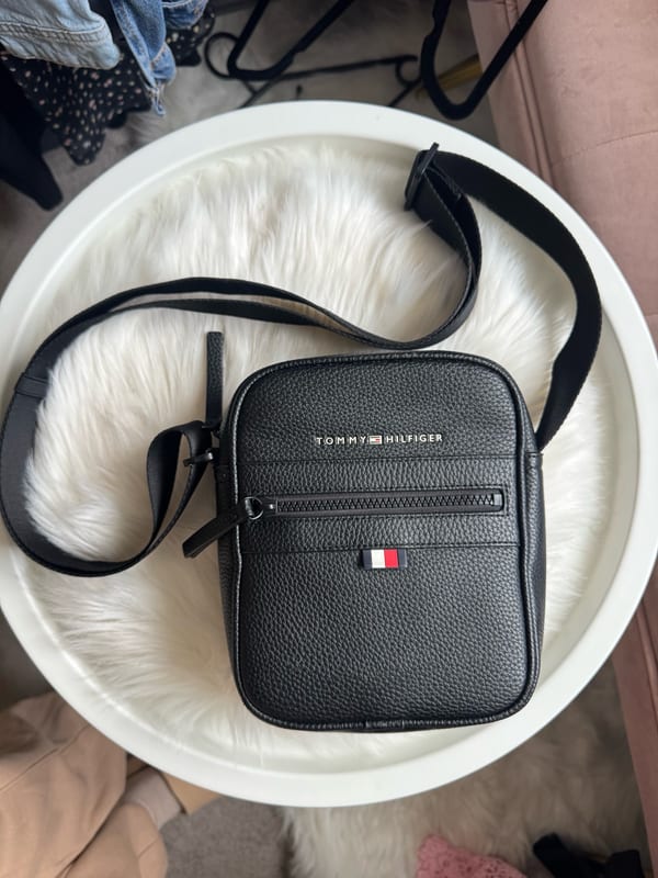 Tommy Hilfiger Tasche schwarz – Umhängetasche Crossbody – unisex – Schwarz/Blau – Bild 2 von 5