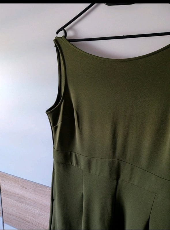 Damen Olivgrüner ärmelloser Jumpsuit mit weitem Bein – Größe 44 – Bild 9 von 10
