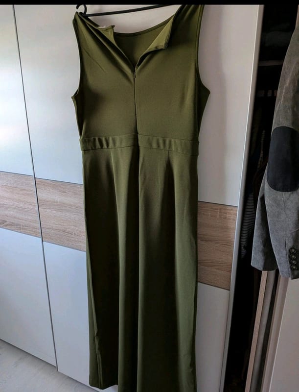 Damen Olivgrüner ärmelloser Jumpsuit mit weitem Bein – Größe 44 – Bild 10 von 10