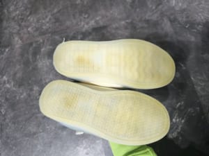 Kinder-Sneaker mit Klettverschluss – Weiß, Blau und Mintgrün blinkend – Größe 29 – Bild 3 von 3