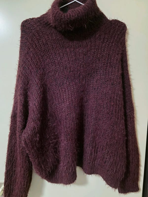 Only Damen Rollkragenpullover, flauschig, Bordeaux – Größe L – Rot – Bild 3 von 3