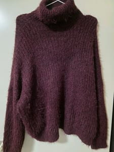 Only Damen Rollkragenpullover, flauschig, Bordeaux – Größe L – Rot – Bild 3 von 3
