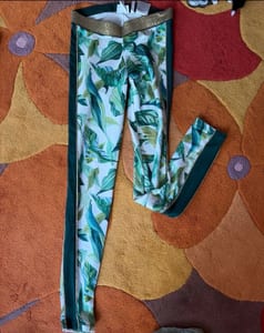 Mädchen Leggings mit Blätter-Print und Goldbund – Größe 170 – Weiß-grün
