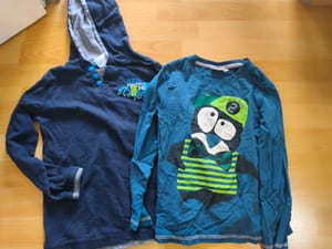 Langarmshirt mit Kapuze und Knopfleiste, Jungen – dunkelblau Set – Größe 122 – Bild 2 von 5