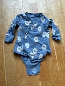Lindex Baby Wickelbody Gr. 68 – Langarm – Schafe – Grau-blau