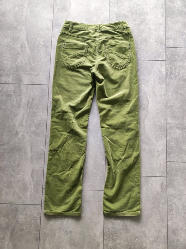 Damen Samthose von Waschbär in Kiwi grün – Bild 5 von 8
