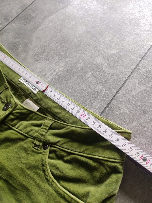 Damen Samthose von Waschbär in Kiwi grün – Bild 7 von 8