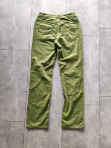 Damen Samthose von Waschbär in Kiwi grün – Bild 5 von 8