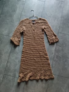 Damen Gehäkeltes Kleid in Braun – Midi, 3/4-Arm – Größe S