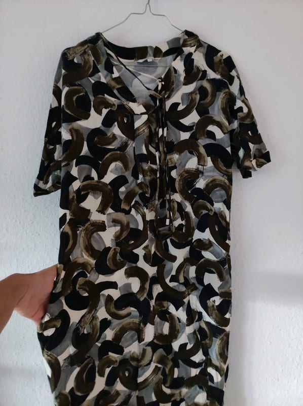 Sandwich Damen Kleid mit Taschen – Größe 34 – Schwarz/Grün/Beige – Bild 2 von 5
