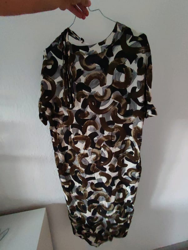 Sandwich Damen Kleid mit Taschen – Größe 34 – Schwarz/Grün/Beige – Bild 5 von 5