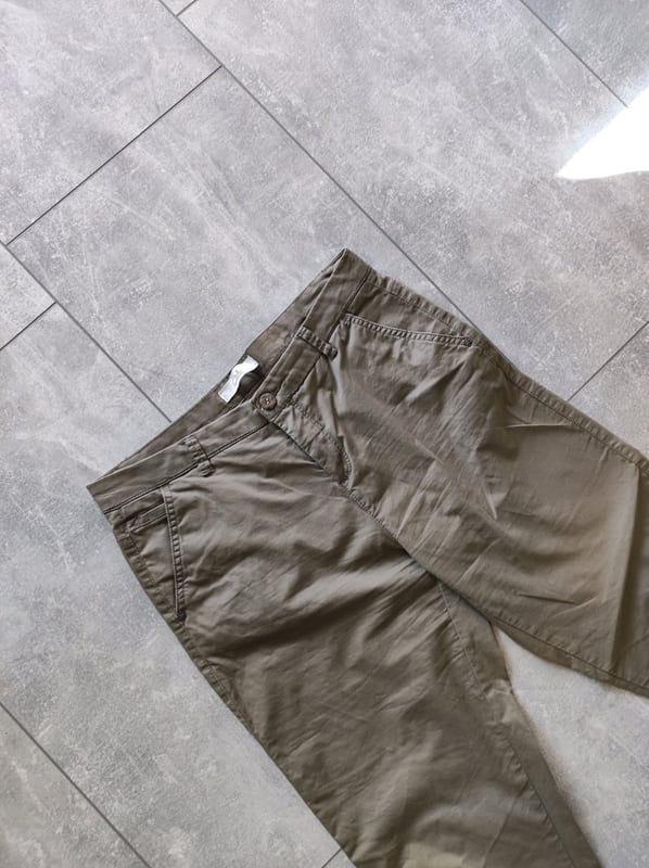 Damen Khakifarbene Chino-Hose, schmal geschnitten – Größe 38 – Grün – Bild 2 von 5