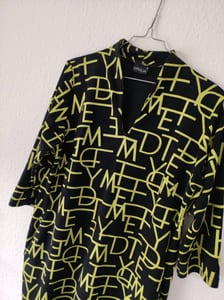 Ophilia Damen Letter Print Kleid Gr. 3 (42-44) – Schwarz – Bild 2 von 9