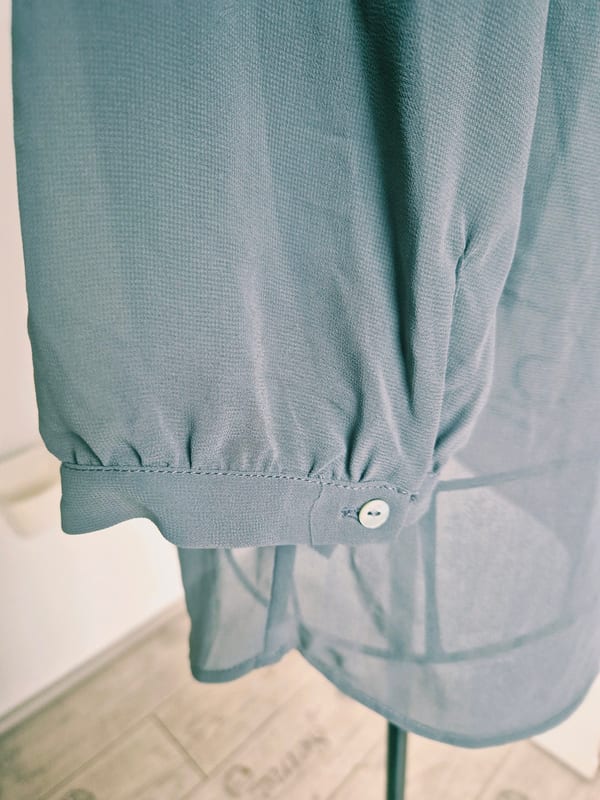 Damen Durchsichtige 3/4 Arm Bluse Grau Größe 38 von H&M – Bild 4 von 5