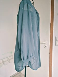 Damen Durchsichtige 3/4 Arm Bluse Grau Größe 38 von H&M – Bild 2 von 5